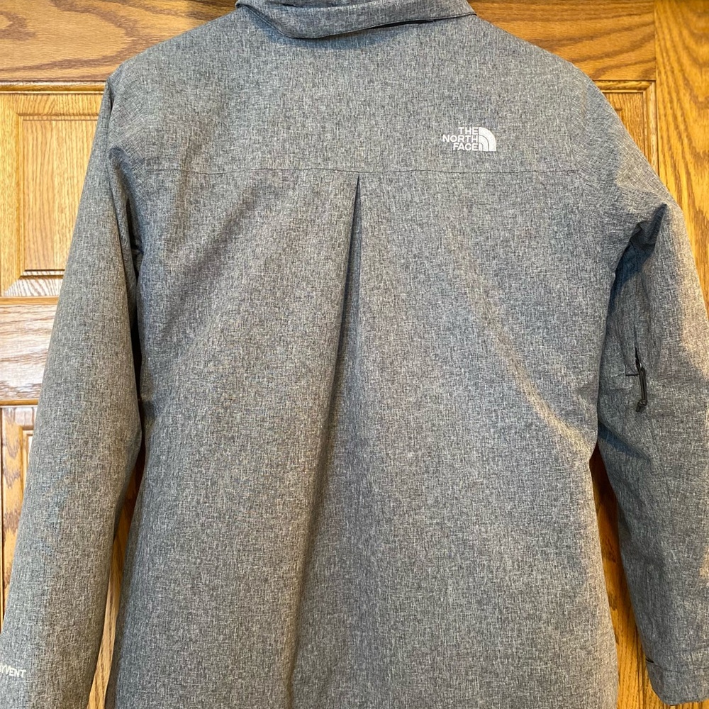 The North Face Women’s 3-in-1 HyVent Triclimate Jacket – XS -Zip-Out Liner - Picture 2 of 8